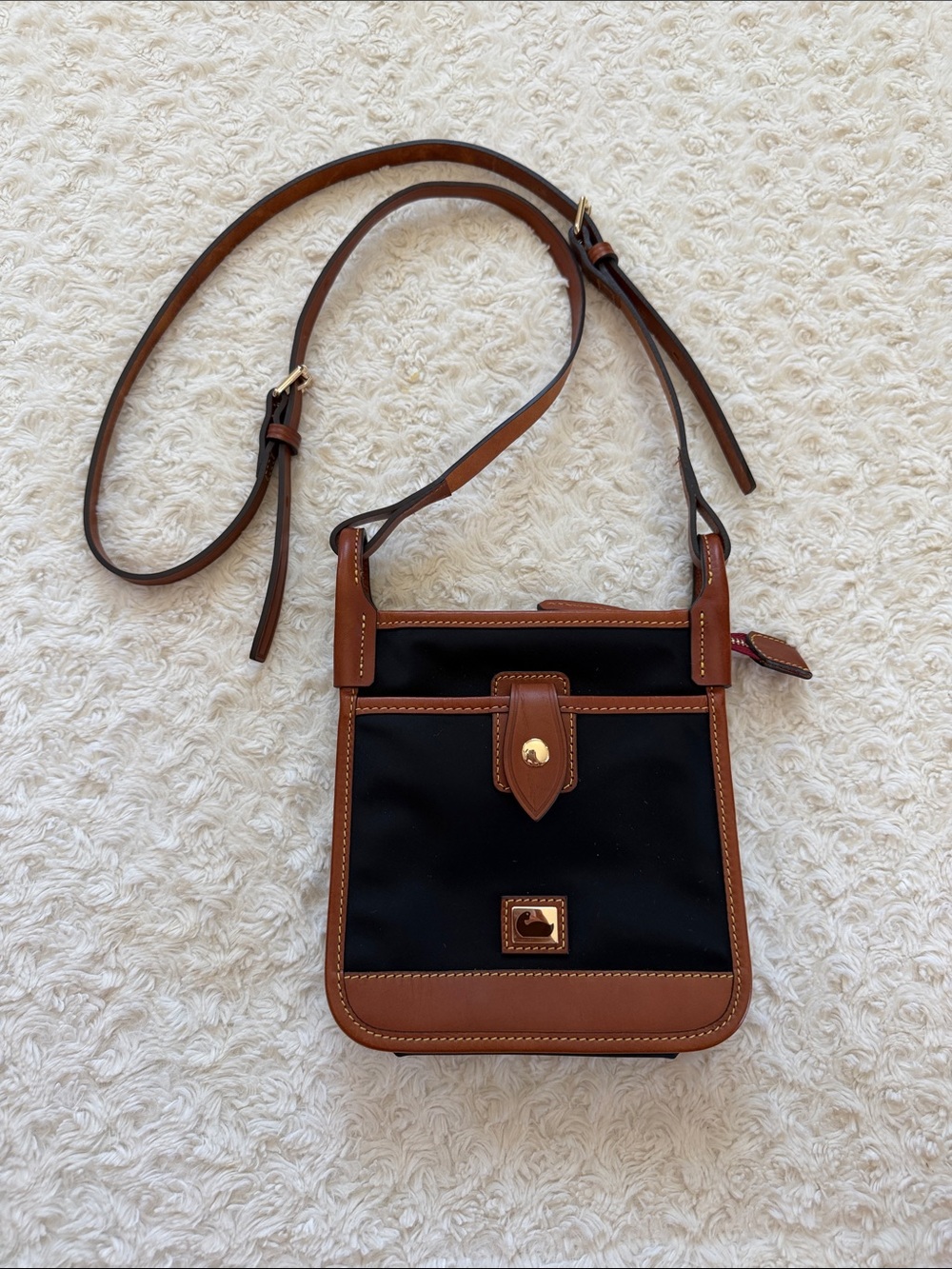 Dooney & Bourke Wayfarer Leather Carrier Black and Brown Leather-Trim Messenger